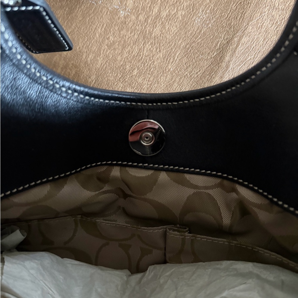 Coach Black Leather Pocketbook - Picture 4 of 4